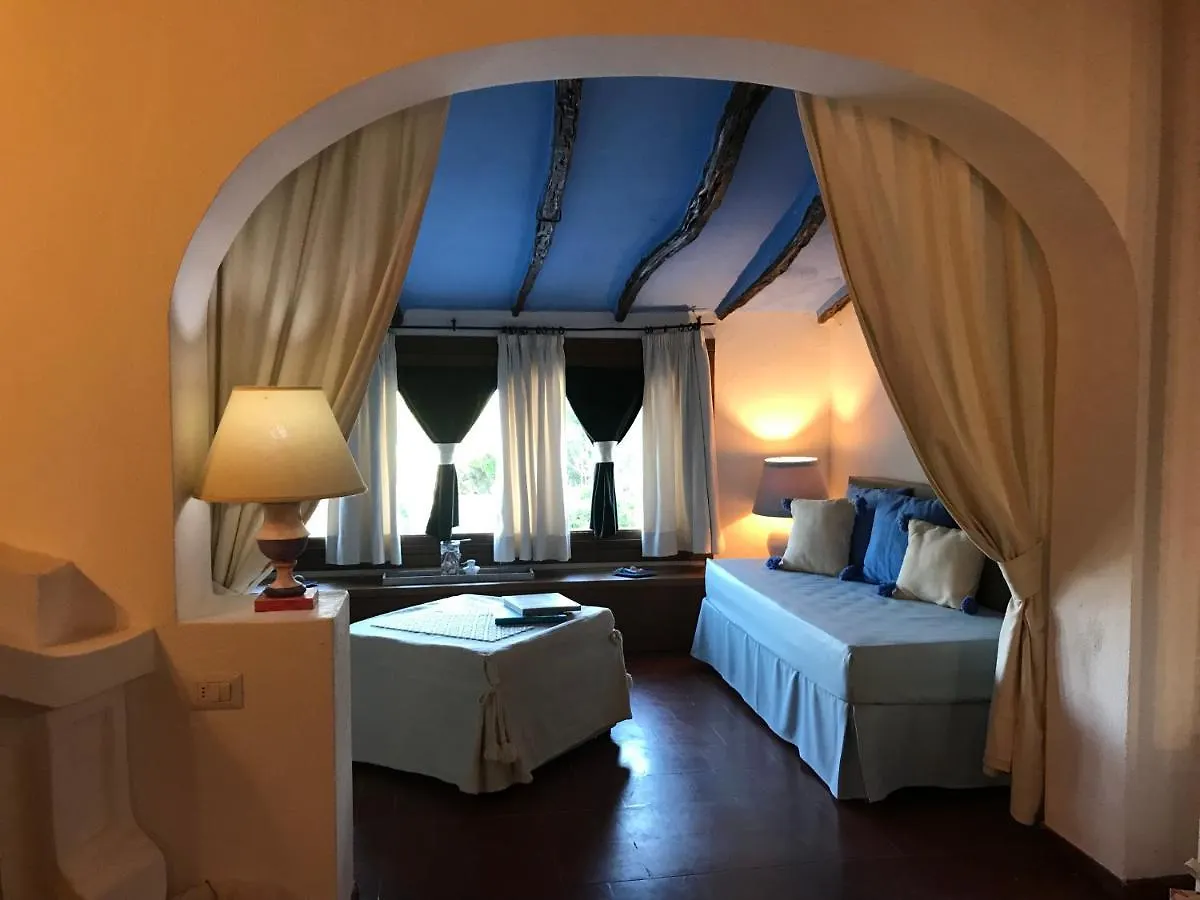 Bed & Breakfast Palmasera Charming Suites Cala Gonone